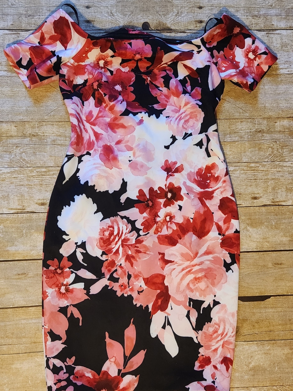 Calvin Klein One-Shoulder Floral Bodycon Dress in Black and Pink/Red